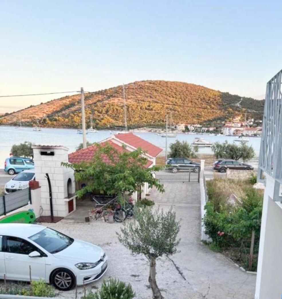 Ferienwohnung Providenca Vinišće Exterior foto